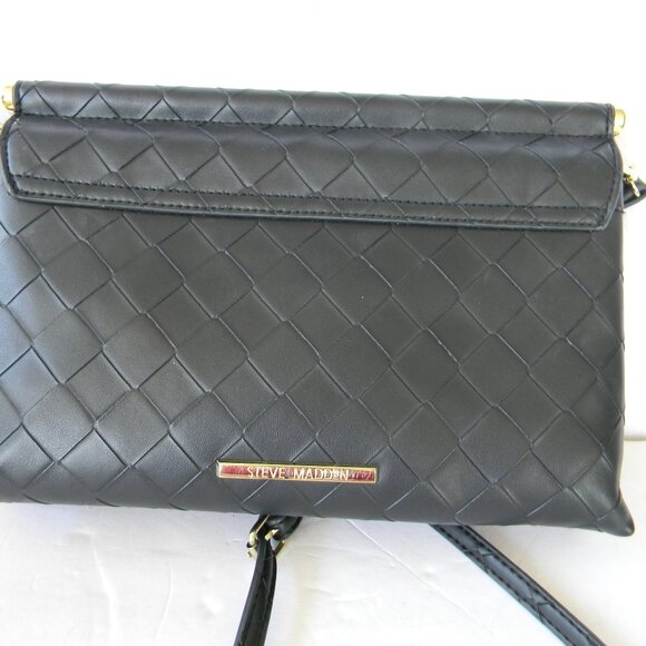 STEVE MADDEN BLACK WOVEN CLUTCH CROSSBODY O-RING DETAIL - Picture 6 of 9